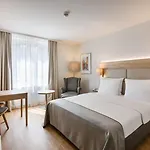 Centre By Ihg Hotel