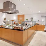 Centre By Ihg Hotel