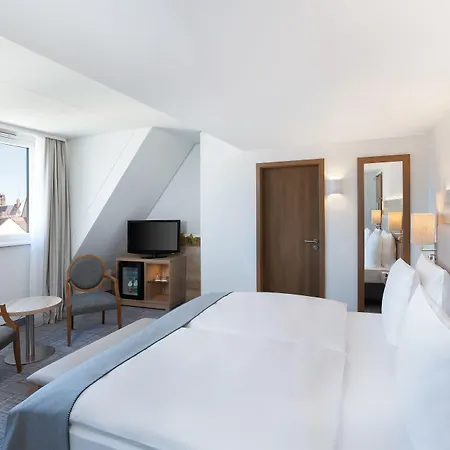Centre By Ihg 4*