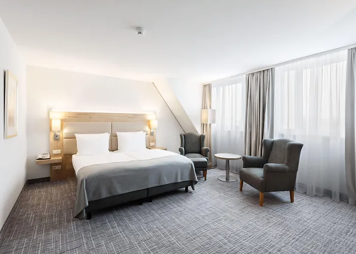 Centre By Ihg Hotel 4*