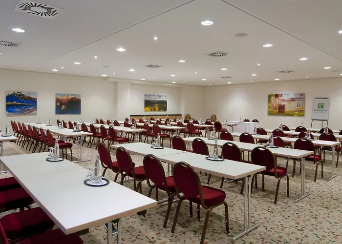 Centre By Ihg Hotel 4*