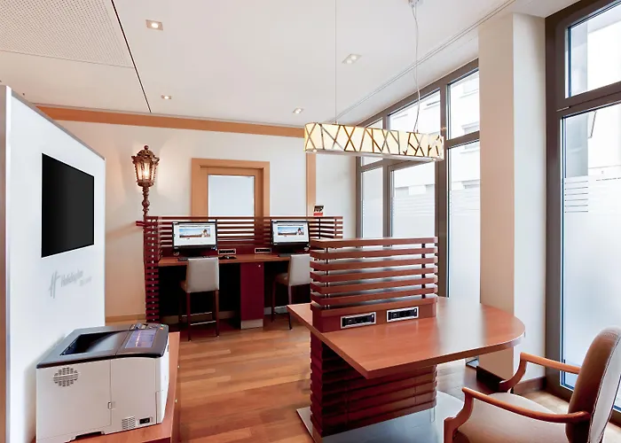 Centre By Ihg 4*