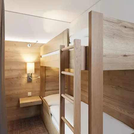 Centre By Ihg 4*