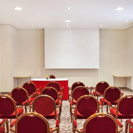 Centre By Ihg Szálloda