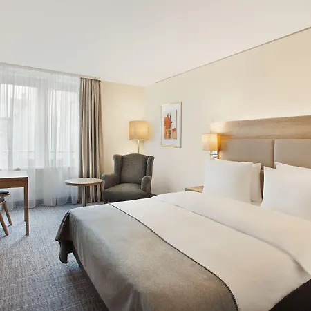 Centre By Ihg Hotel 4*