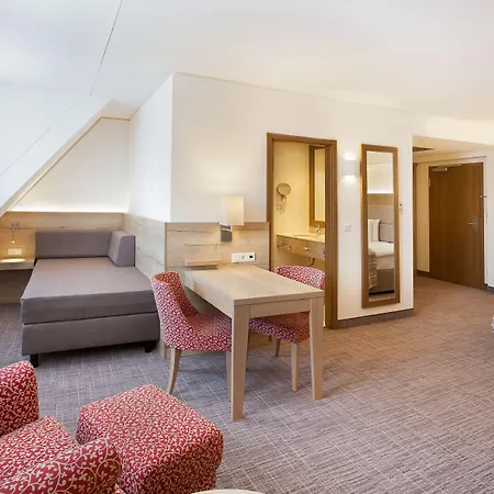 Hotel Centre By Ihg 4*