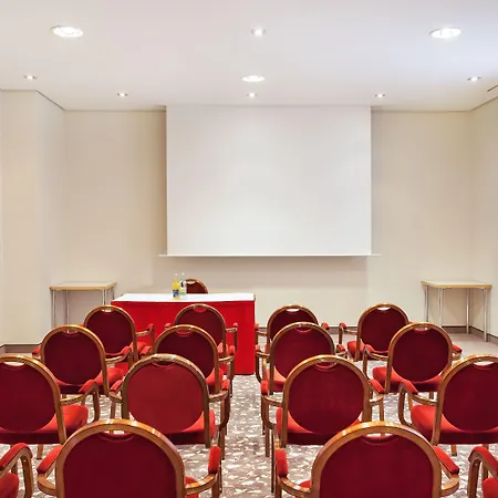 Centre By Ihg 4*