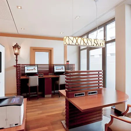 Centre By Ihg 4*