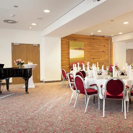 Hotel Centre By Ihg 4*