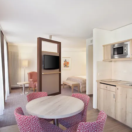 Centre By Ihg Hotel